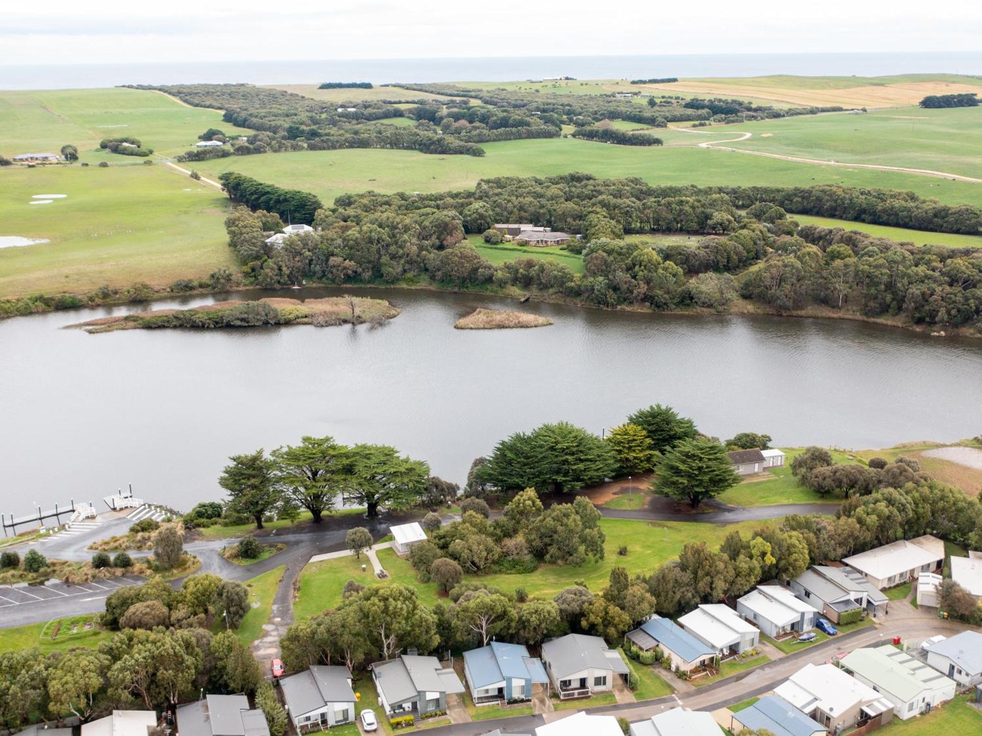 Hotel Nrma Warrnambool Riverside Holiday Park Exterior foto