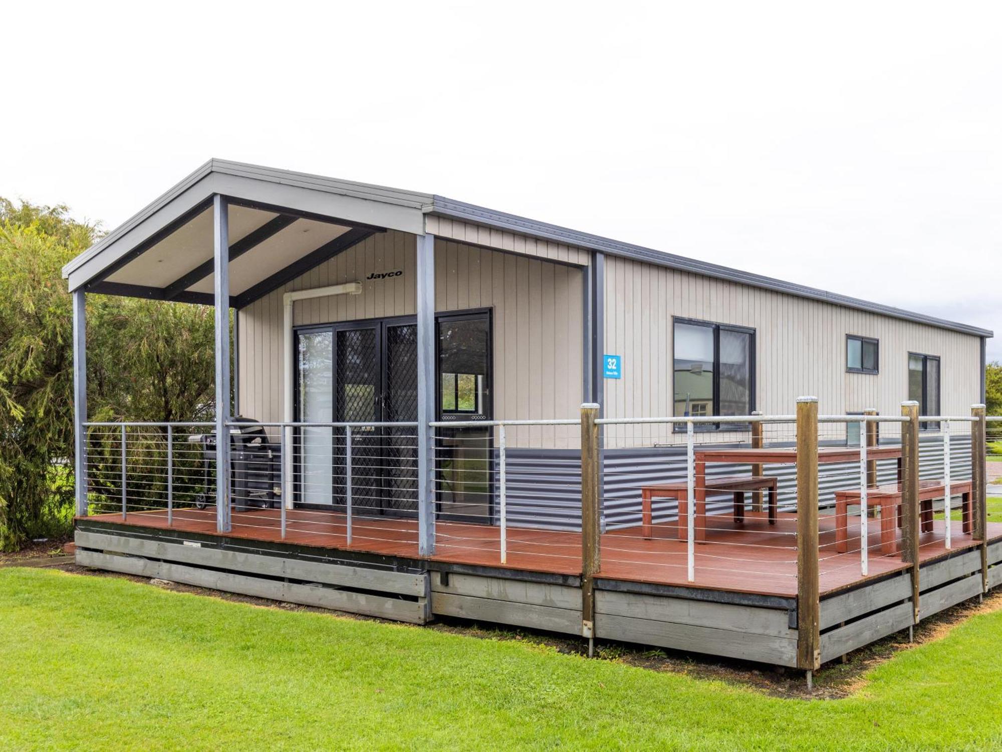 Nrma Warrnambool Riverside Holiday Park Habitación foto