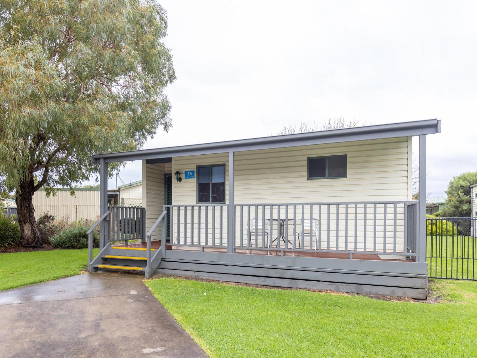 Hotel Nrma Warrnambool Riverside Holiday Park Habitación foto