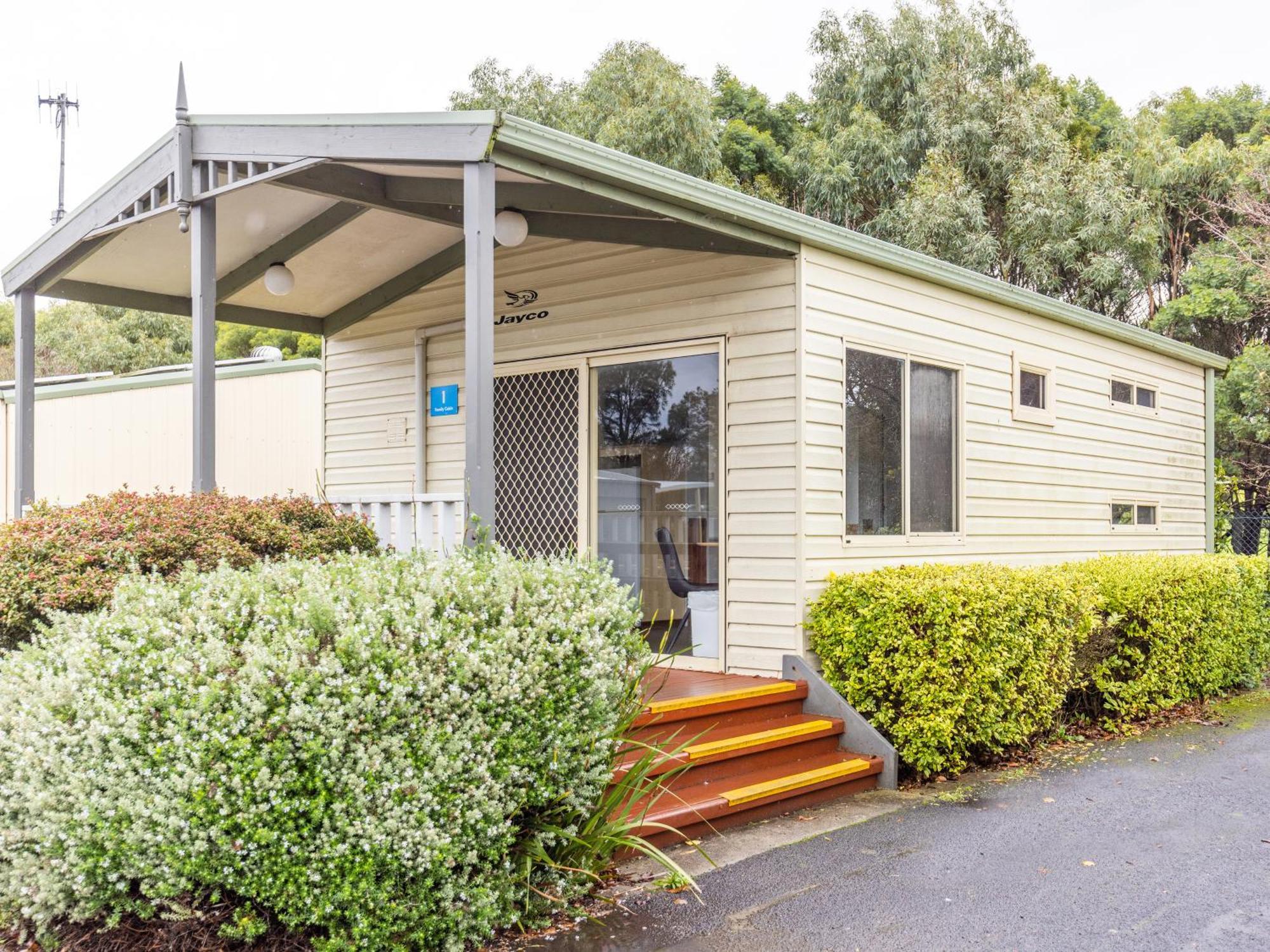 Nrma Warrnambool Riverside Holiday Park Habitación foto