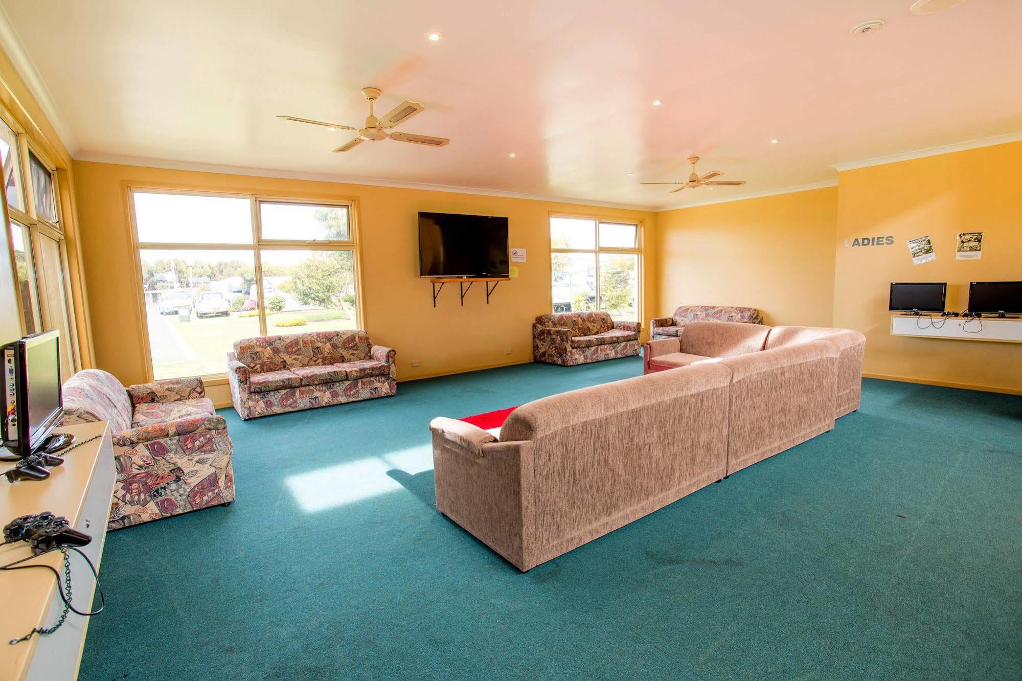 Nrma Warrnambool Riverside Holiday Park Exterior foto